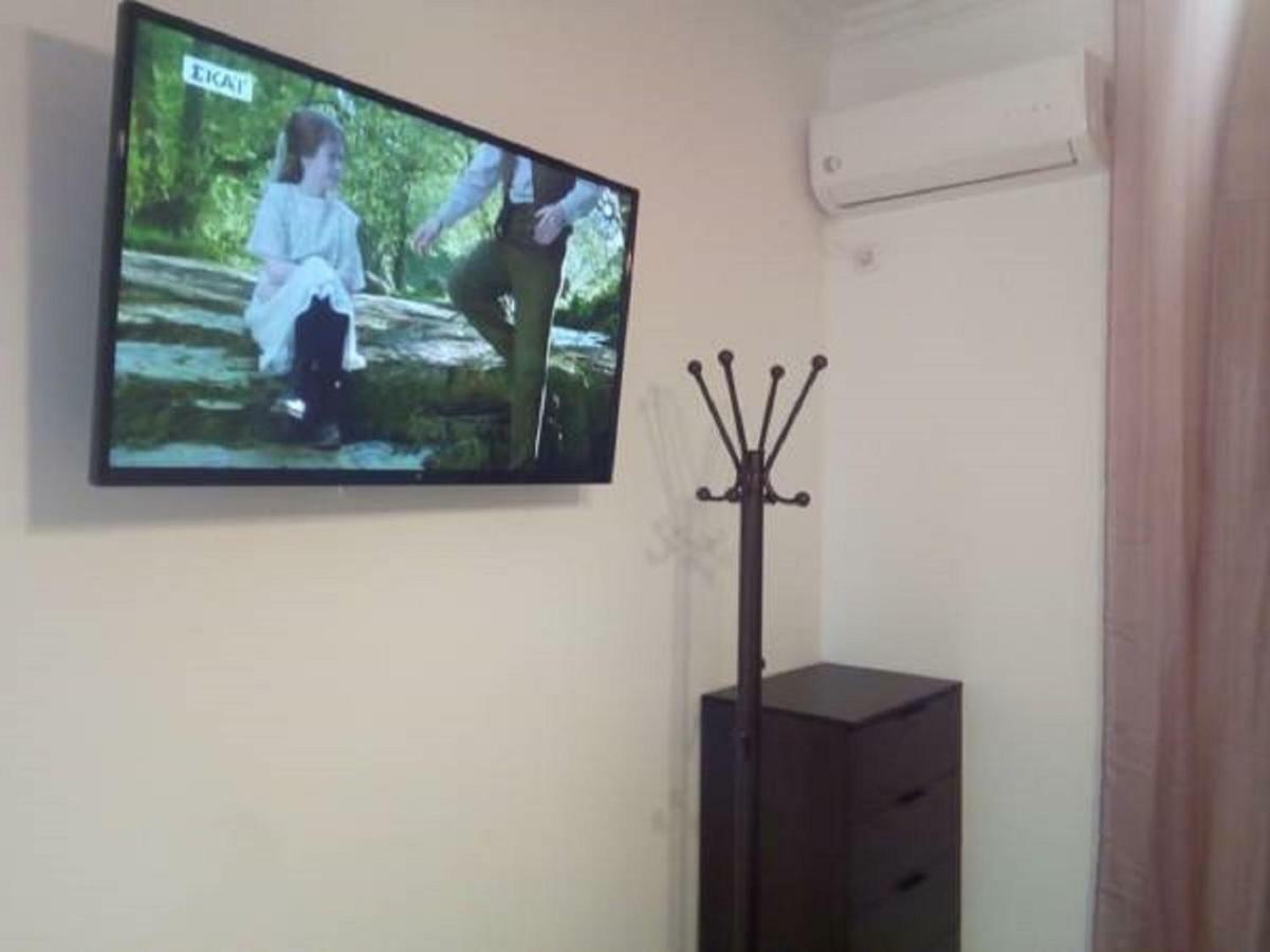 Comfortable Inexpensive Apartmets Near Metro أثينا المظهر الخارجي الصورة